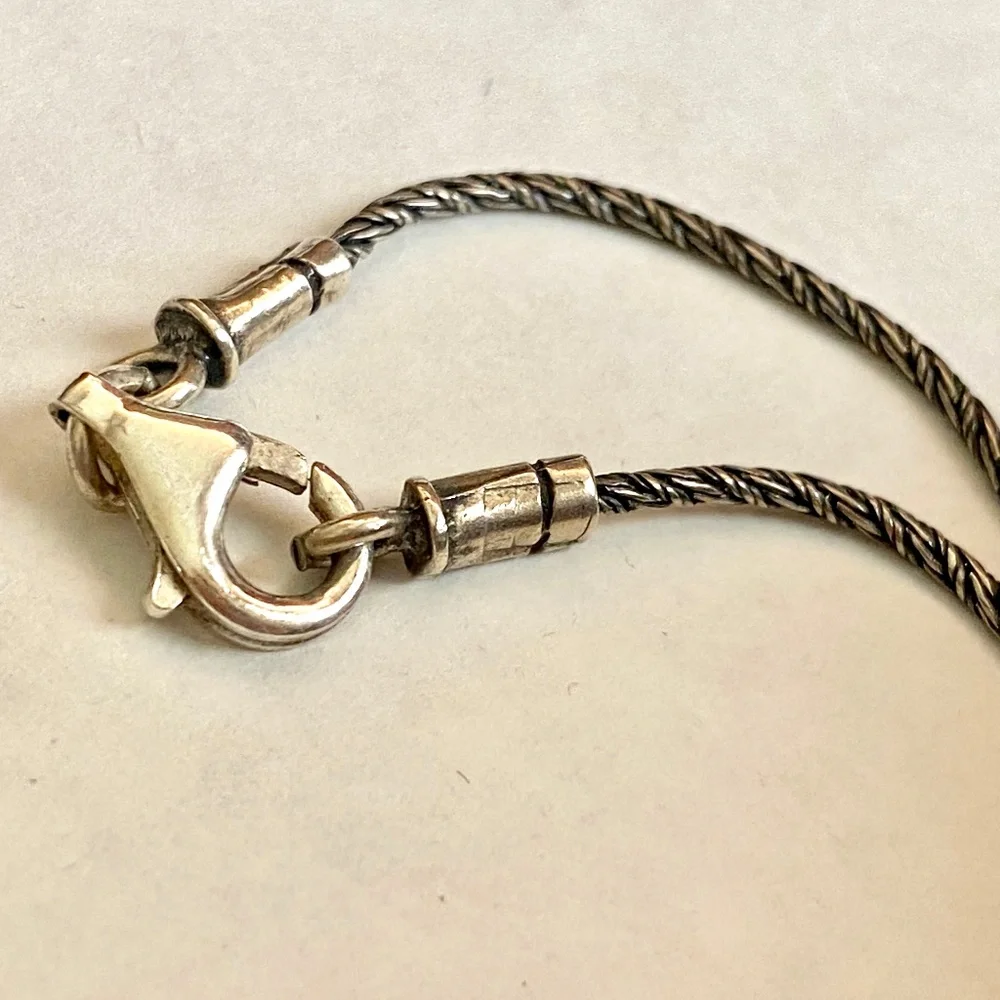 Silpada Cross Necklace - Picture 10 of 11